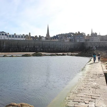 Appartement Escapade Romantique Et Gourmande-st Malo, 150m